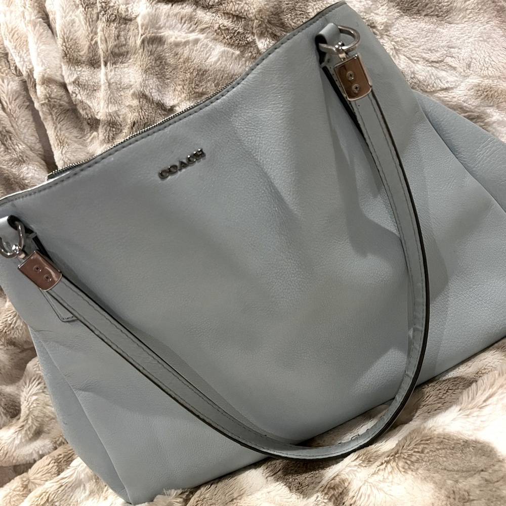 Authentic Coach Hobo Bag (L)